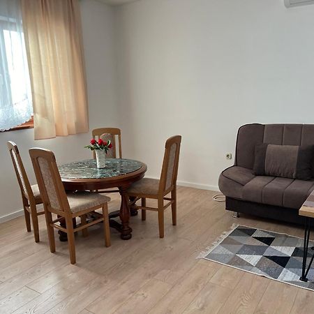 Cheap House Near The Center Of The City Apartment Мостар Екстериор снимка