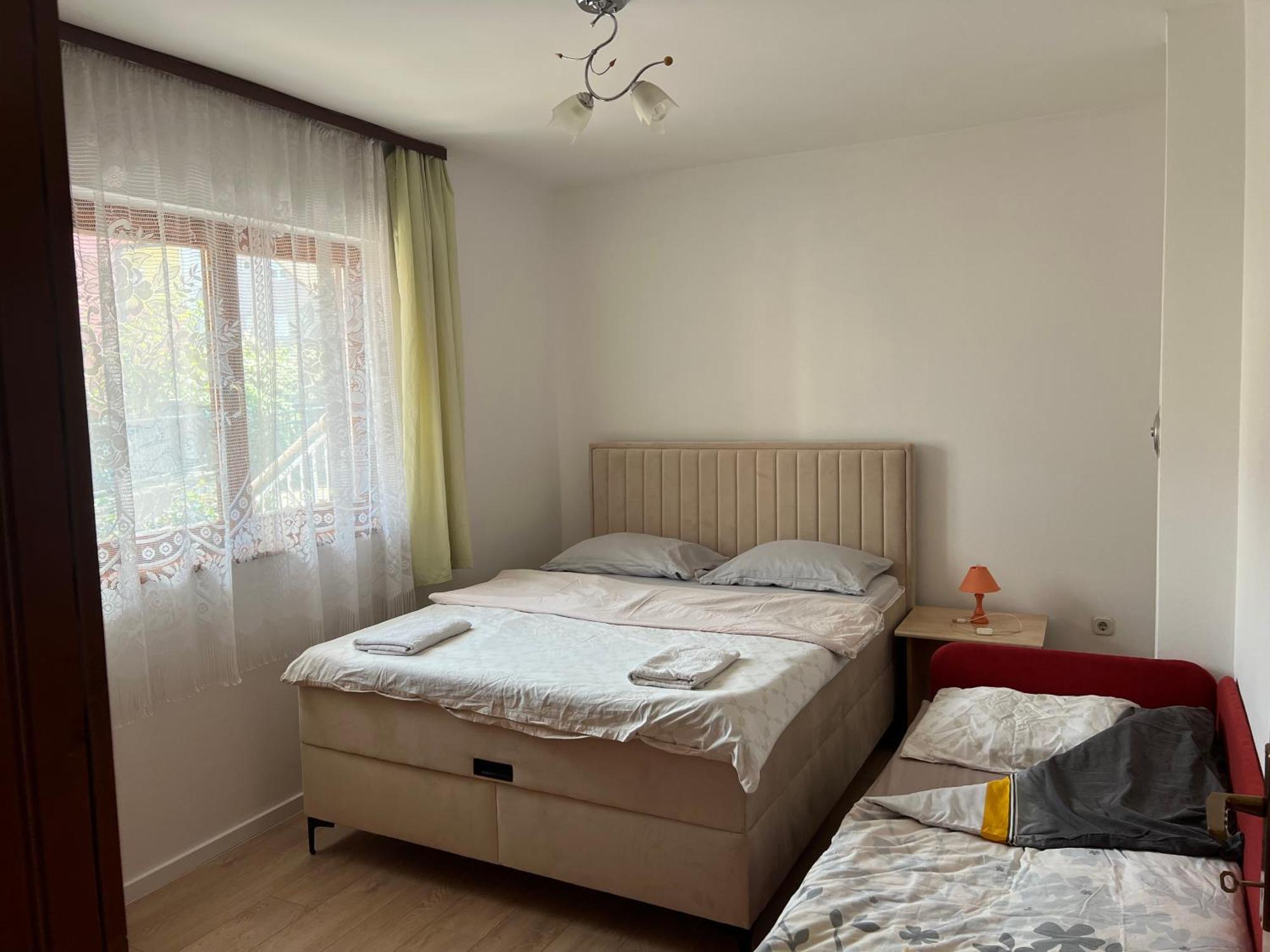 Cheap House Near The Center Of The City Мостар Екстериор снимка